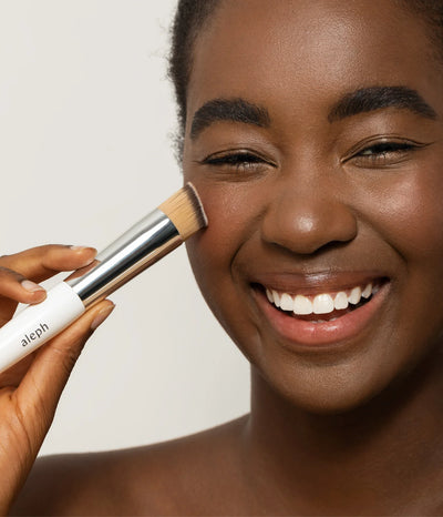 Buy Aleph Beauty Diffuser Brush at One Fine Secret. Natural & Organic Makeup Clean Beauty.