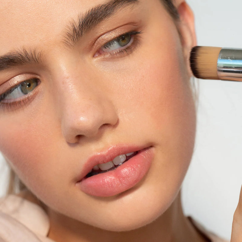 Buy Aleph Beauty Diffuser Brush at One Fine Secret. Natural & Organic Makeup Clean Beauty.