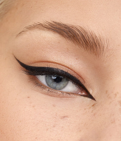 Buy Aleph Beauty Gel Liner 3g in Onyx colour at One Fine Secret Clean Beauty.