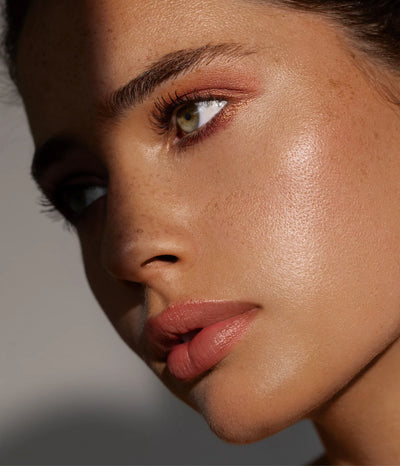 Buy Aleph Beauty Hybrid Eye Pigment 3g in Flicker colour at One Fine Secret Clean Beauty.