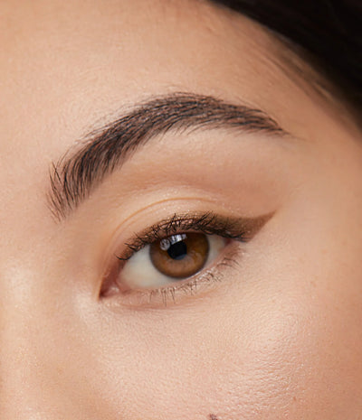 Buy Aleph Beauty Hybrid Eye Pigment 3g in Glint colour at One Fine Secret Clean Beauty.