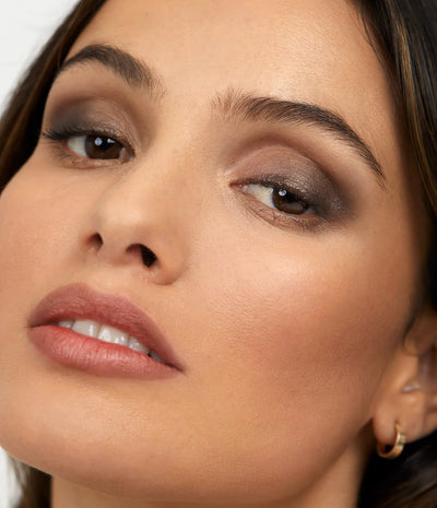 Buy Aleph Beauty Hybrid Eye Pigment 3g in Incense colour at One Fine Secret Clean Beauty.