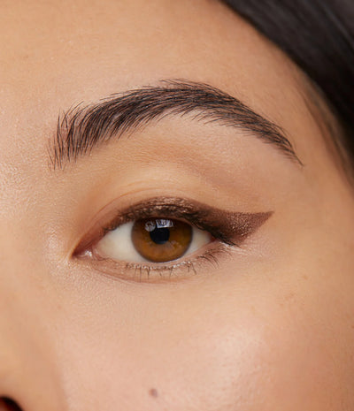 Buy Aleph Beauty Hybrid Eye Pigment 3g in Meteorite colour at One Fine Secret Clean Beauty.