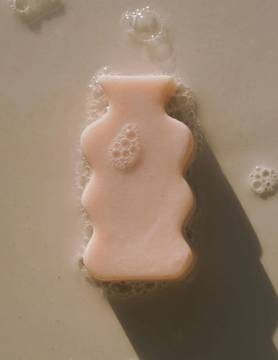 Buy Flora Flora Co. Curl Protection Shampoo Bar at One Fine Secret. Official Stockist. Natural & Organic Haircare Clean Beauty Store in Melbourne, Australia.