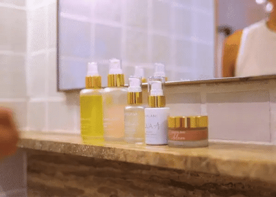 Buy Leahlani Aqua A Retinoid Renewing Serum at One Fine Secret Clean Beauty.