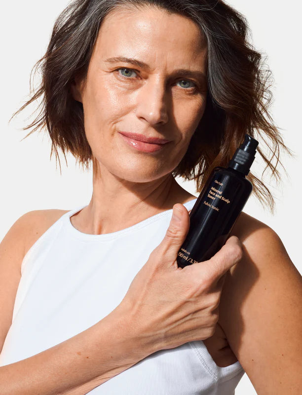 Buy Oio Lab Fulvic Ionic - Mineral Face and Scalp Toner 100ml at One Fine Secret Clean Beauty.