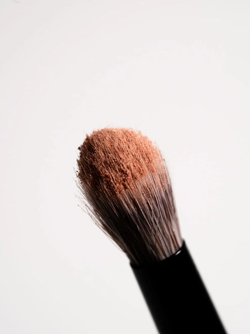 Buy Und Gretel Eye Blender Brush 05 at One Fine Secret Clean Beauty.