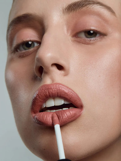 Buy Und Gretel KUS Liquid Lipstick in Shell Pink colour at One Fine Secret.