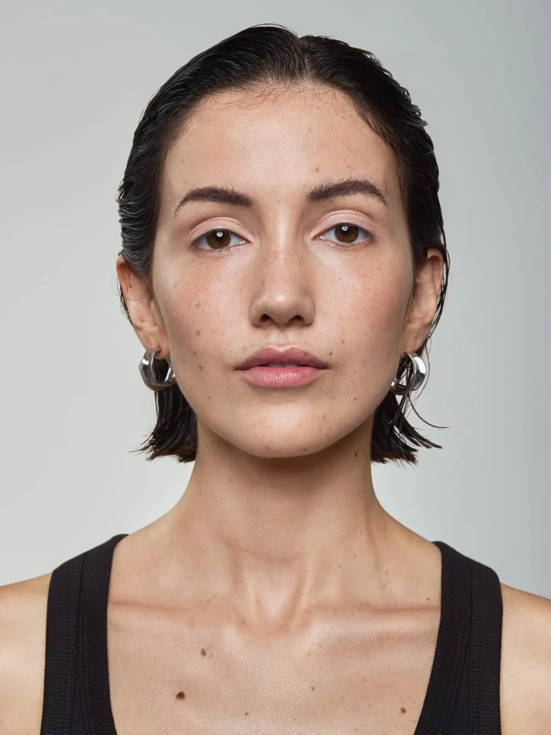 Buy Und Gretel MILTE Foundation Stick in Balanced Fair colour at One Fine Secret.