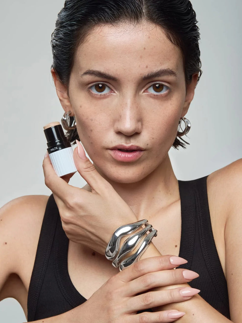 Buy Und Gretel MILTE Foundation Stick in Balanced Fair colour at One Fine Secret.