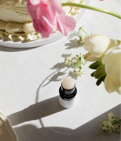 Buy Und Gretel MILTE Highlighter Stick in Moonbeam colour at One Fine Secret.