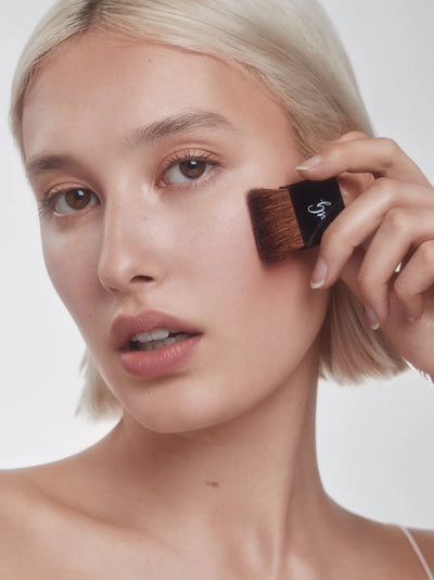 Buy Und Gretel SUNNE Contouring Powder in Wide colour at One Fine Secret.