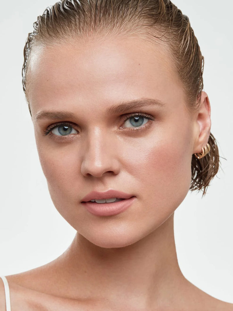 Buy Und Gretel TAGAROT Lipstick in Powder Rose colour at One Fine Secret.