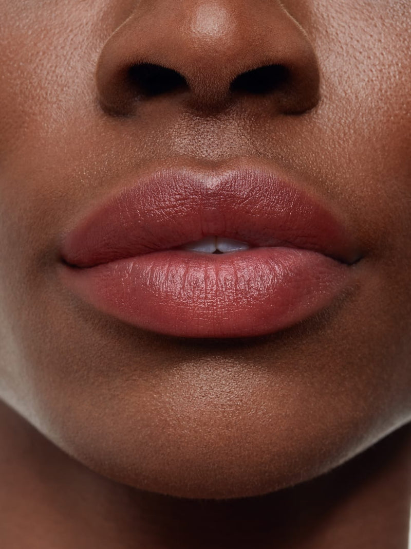 Buy Und Gretel TAGAROT Plumping Lip Balm in Goji colour at One Fine Secret.