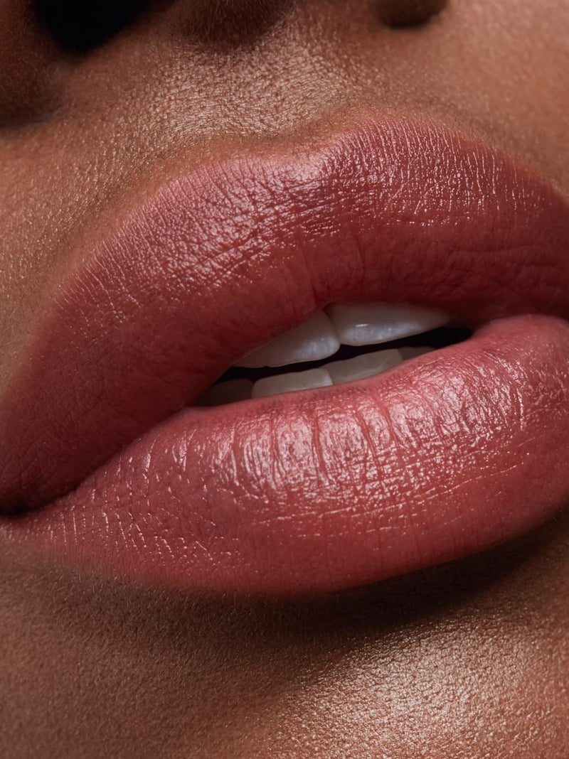 Buy Und Gretel TAGAROT Plumping Lip Balm in Goji colour at One Fine Secret.