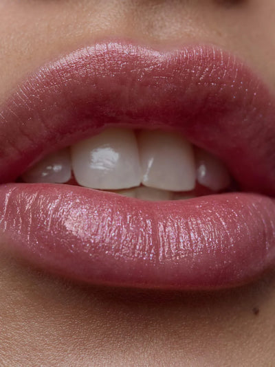 Buy Und Gretel TAGAROT Plumping Lip Balm in Sheer Diamond colour at One Fine Secret.