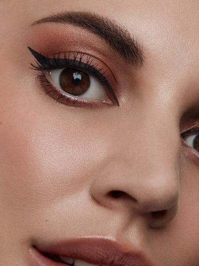 Buy Und Gretel TINCTE Liquid Eyeliner in Deepest Black colour at One Fine Secret.