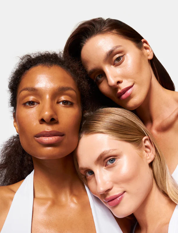 Find your perfect shade for Oio Lab Holitint Holistic Skin Tint Serum. See the colour swatch at One Fine Secret.