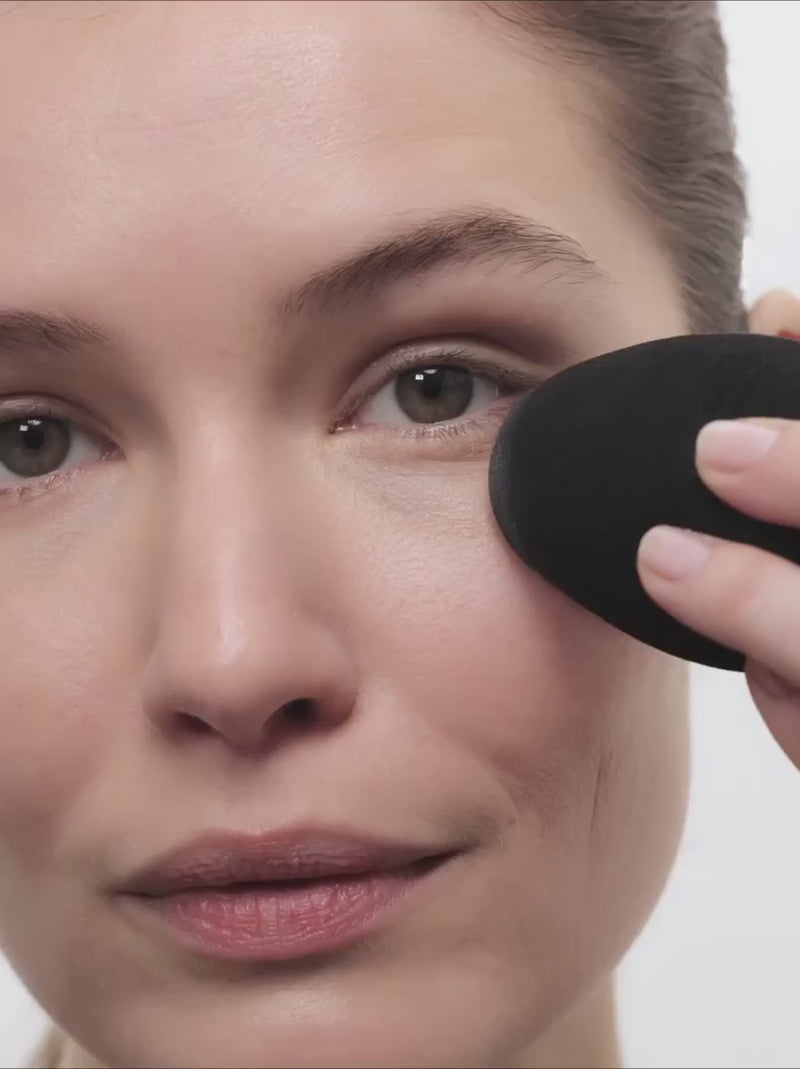 Buy Und Gretel Make-up Blender at One Fine Secret Clean Beauty.