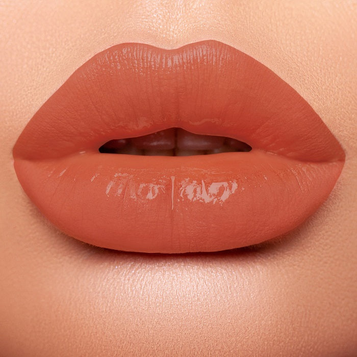 New Karen Murrell Nude Shade Courageous Colour Swatch on Lips. One Fine Secret.