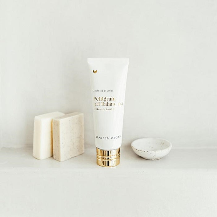 100% Natural Australian Skincare. Buy Vanessa Megan Petitgrain pH Balancing Cream Cleanser 180ml at One Fine Secret. Natural & Organic Skincare Store in Melbourne, Australia.